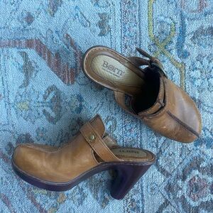 Born Women's Brown Leather Mules with Purple Heel